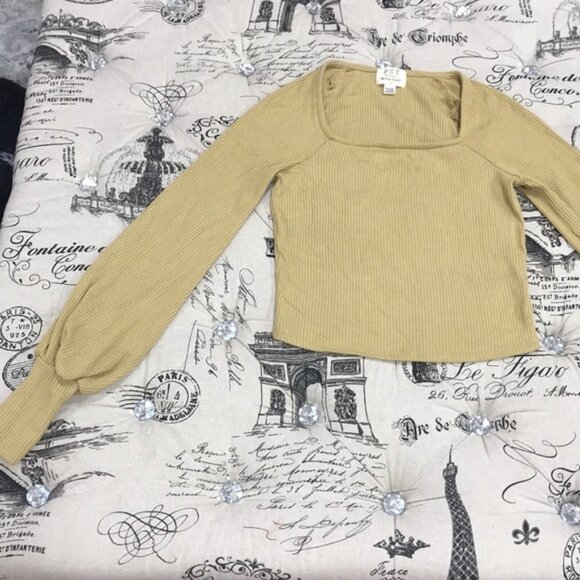 🎁 PST by Project Social T Square Neck - Picture 5 of 7